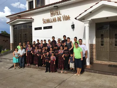 Huéspedes en el hotel (2)