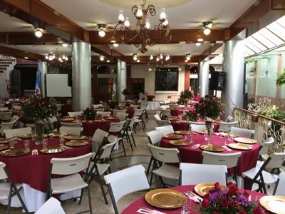 Salón de eventos montado para boda (2)