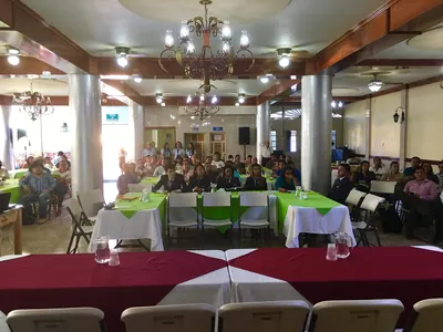 Salón de graduación (2)