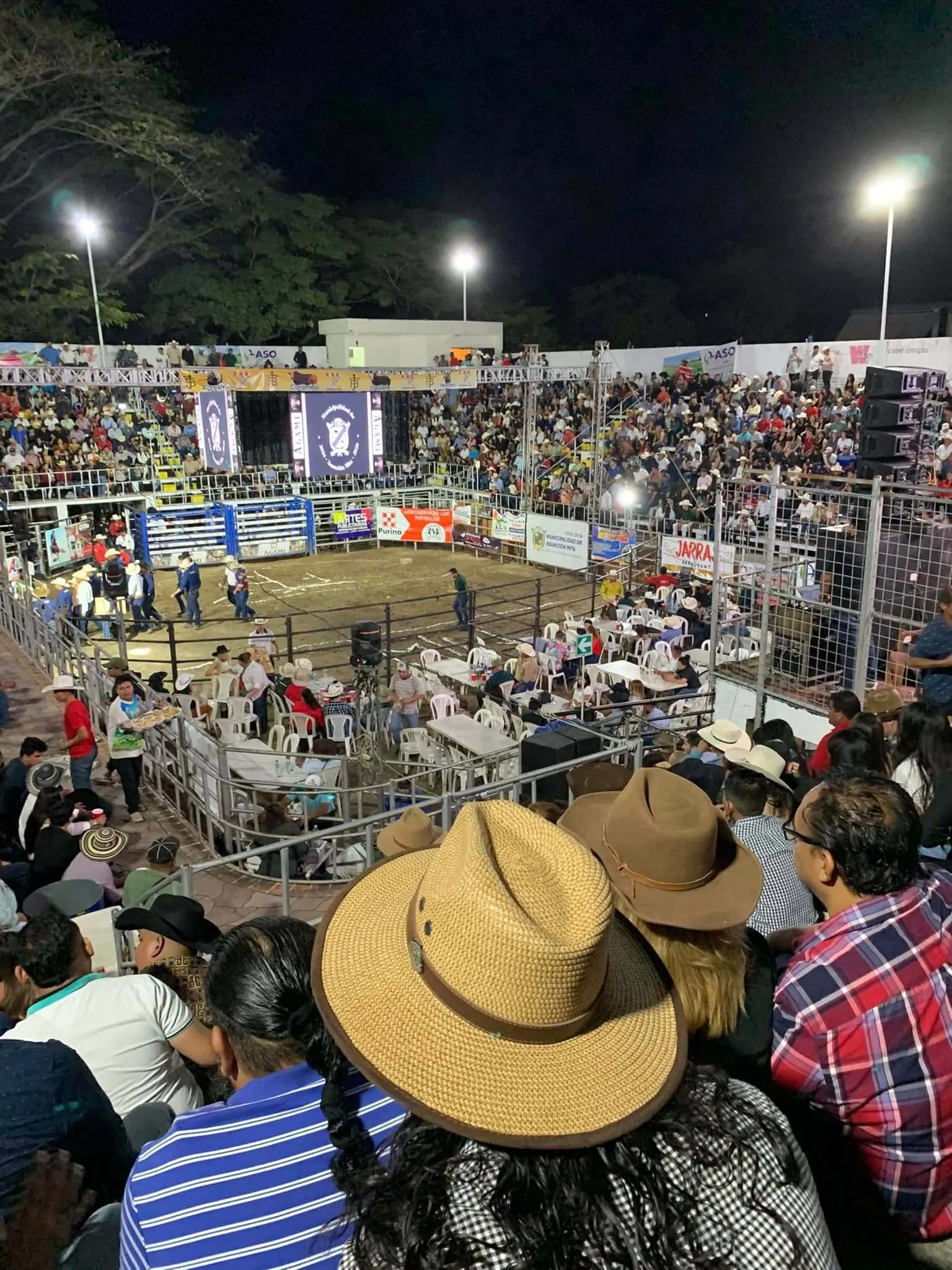 Jaripeo en la feria de Asunción Mita